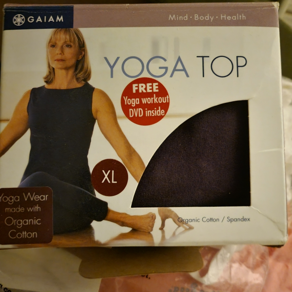 Brand new yoga top XL deep purple